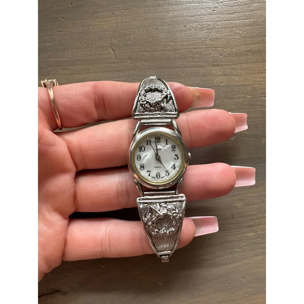 Cozie Womens Silver Tone Mother of Pearl Face Ornate Floral Stretch Band Watch